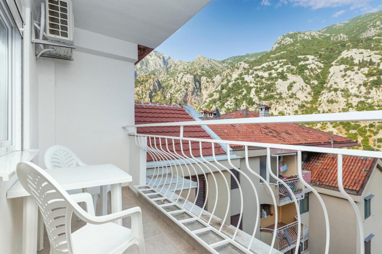 Studio Apartman Scardona Kotor Exterior foto
